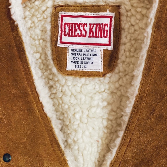 Vintage Suede and Sherpa Vest - Picture 5 of 5